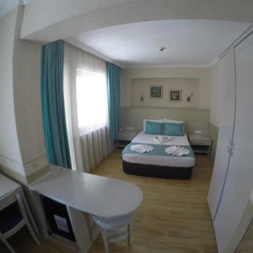 Almena Hotel
