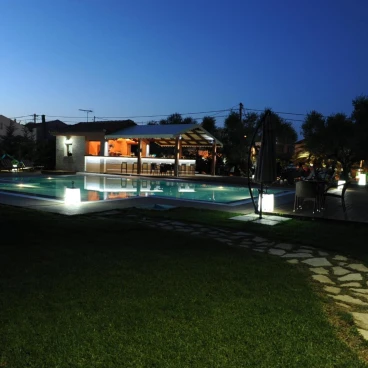 Eleas gi (Olive Grove Estate)