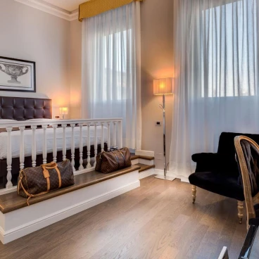 Hotel Roma Florence