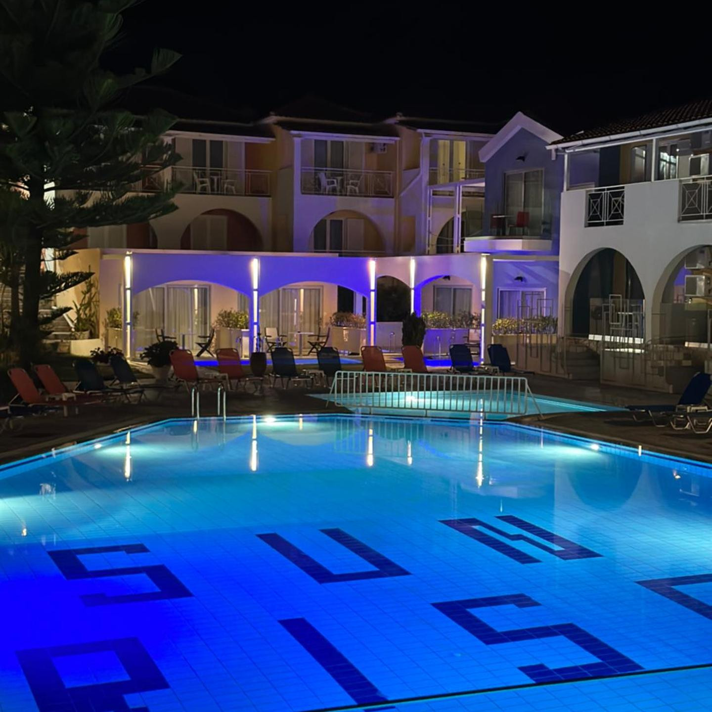 Sunrise Hotel Tsilivi