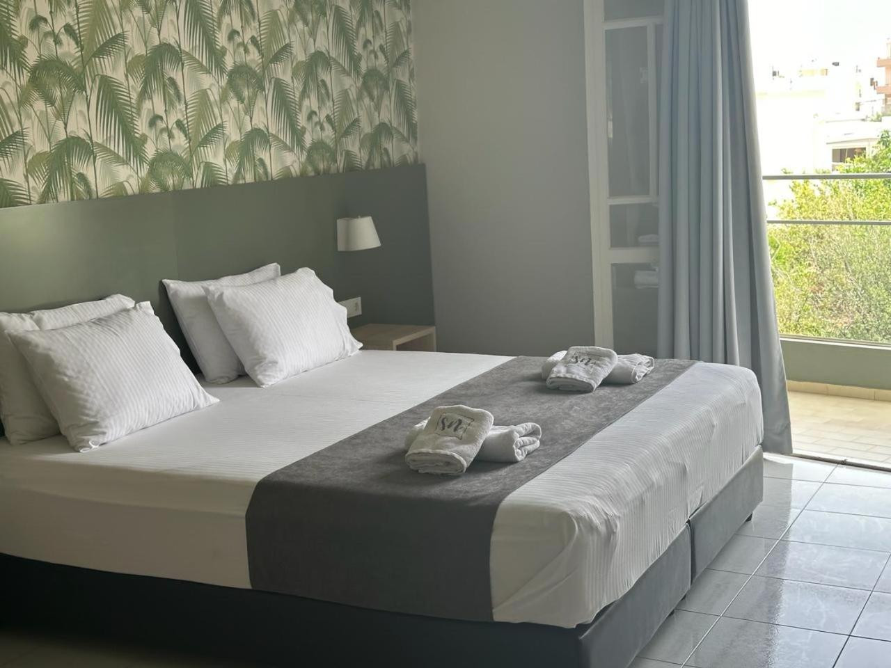 Sunshine Hotel Malia