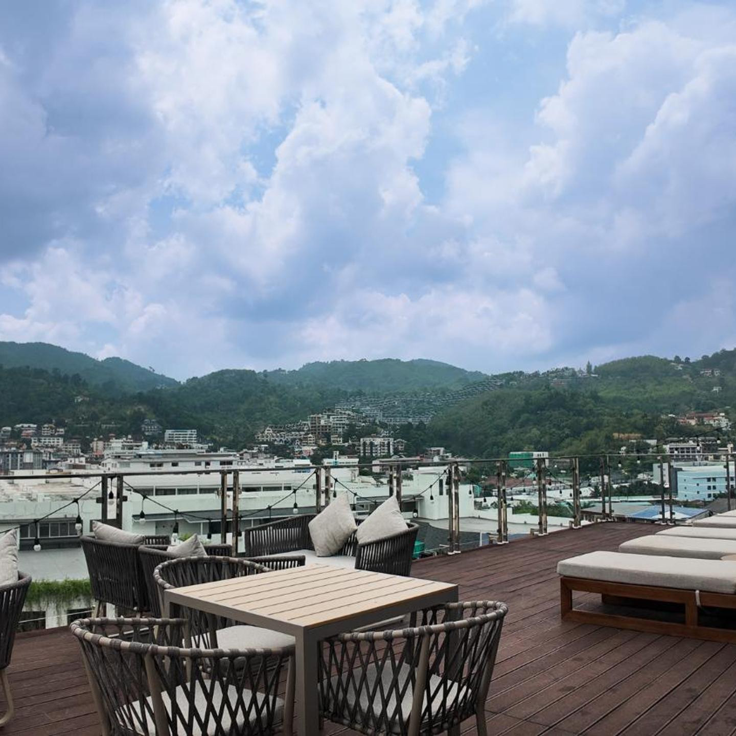 YouDee Hotel Patong - formerly Meir Jarr Hotel Patong