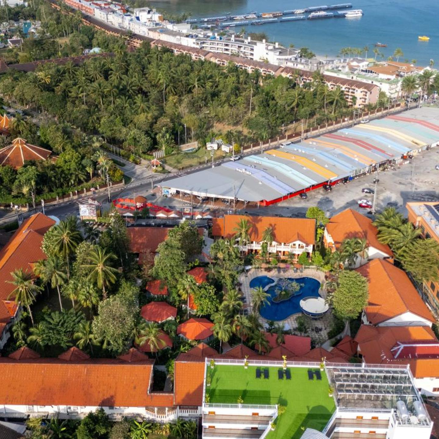 Phuket Leelavadee Hua Ting Resort