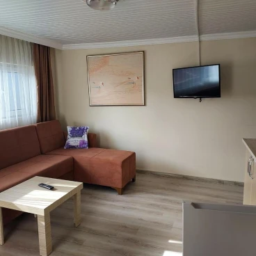 Larsens Suit Hotel
