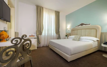 JR Hotels Oriente Bari