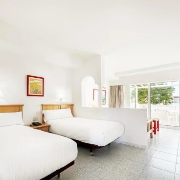 LIVVO Koala Garden Apartamentos