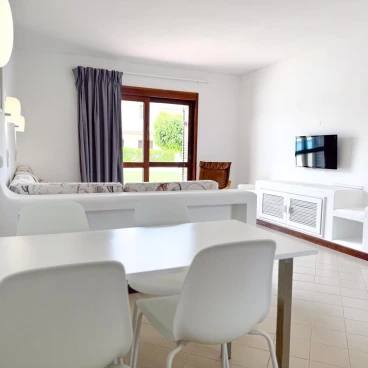 Aura Village - City Beach Apartments