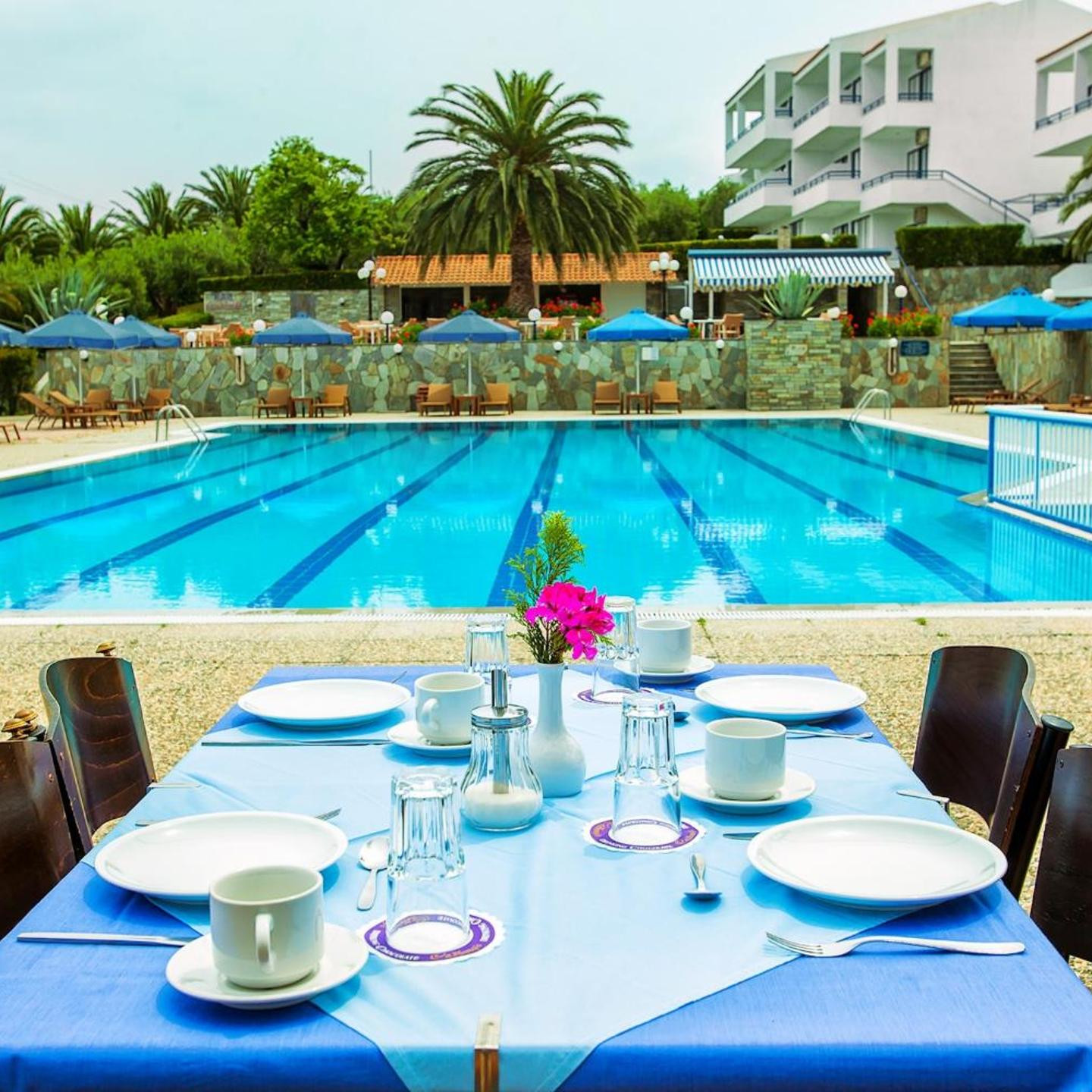 Xenios Port Marina Hotel