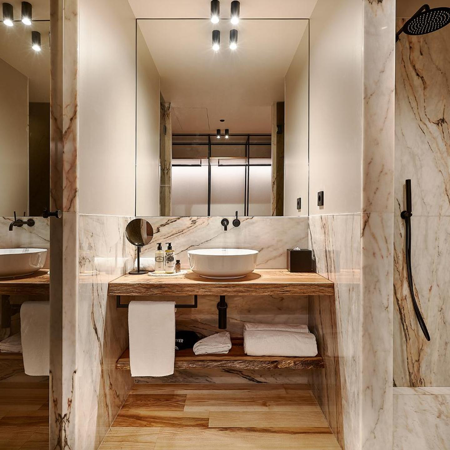 The Log Porto Hotel by Piamonte Hotels