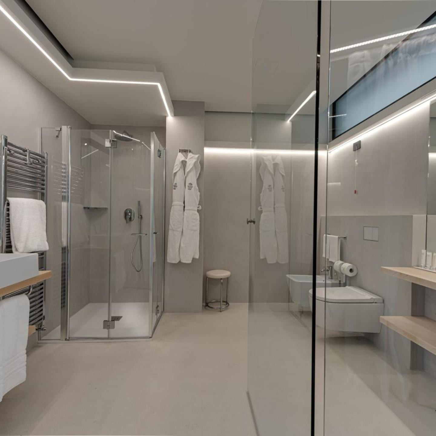 Augustus Hotel & Resort