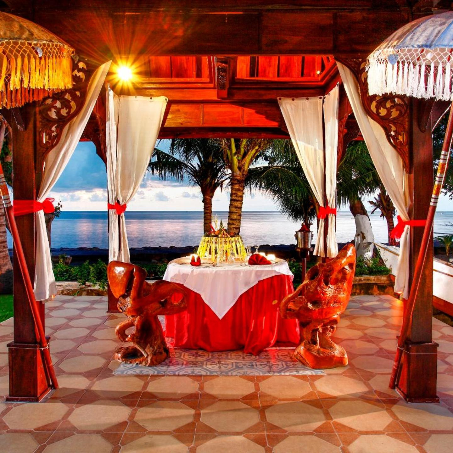 Puri Saron Hotel Baruna Beach Lovina