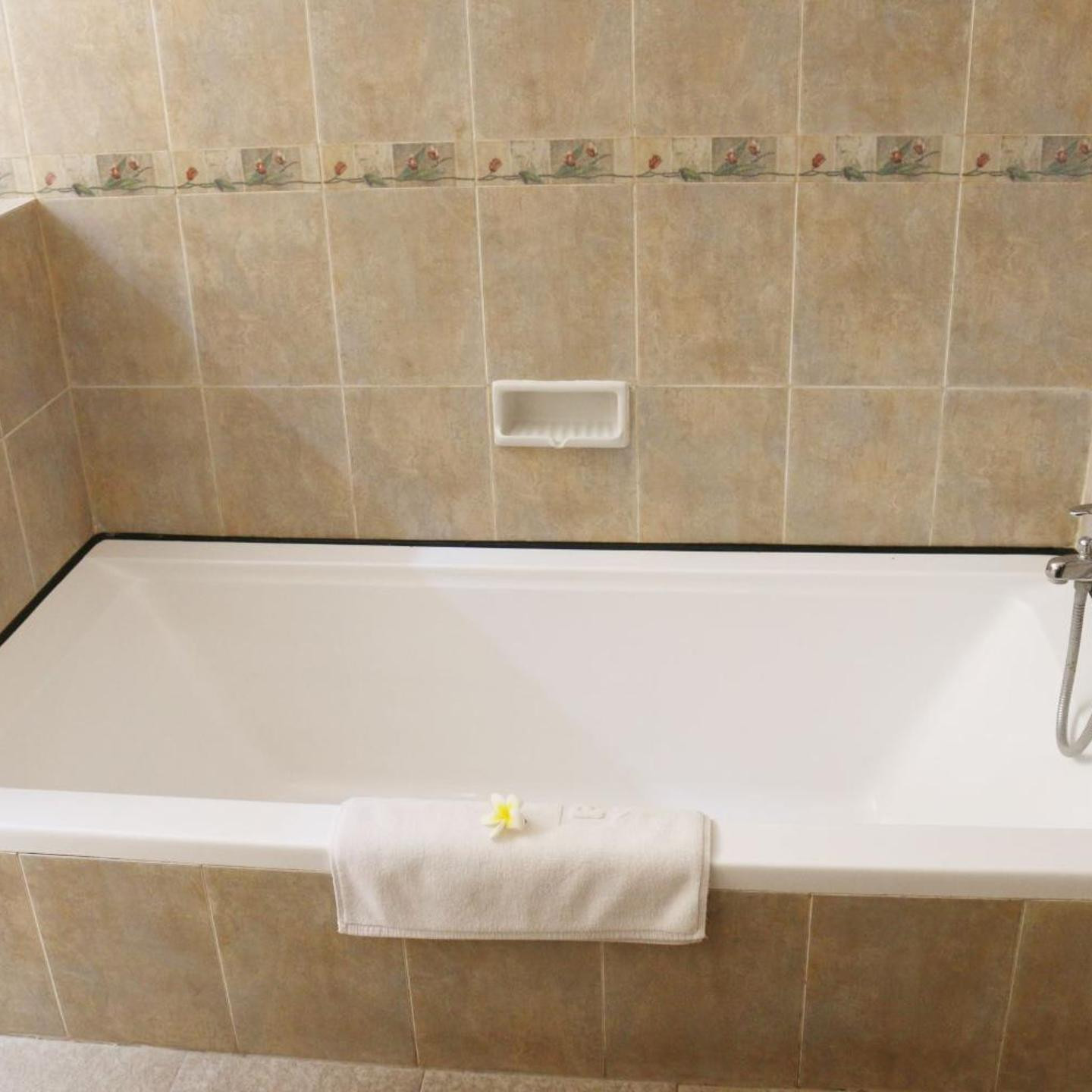 Puri Saron Hotel Baruna Beach Lovina