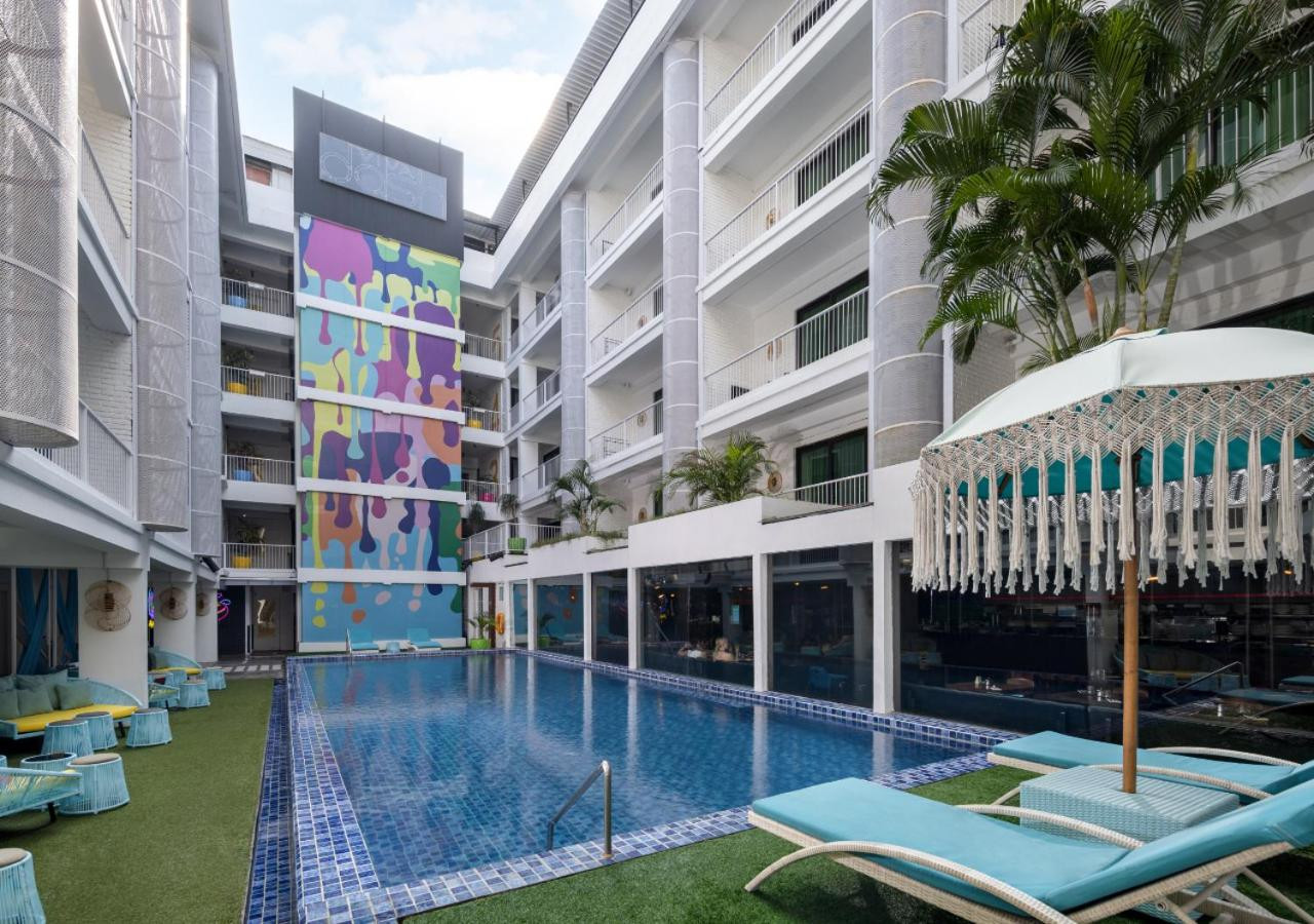 Dash Hotel Seminyak Bali