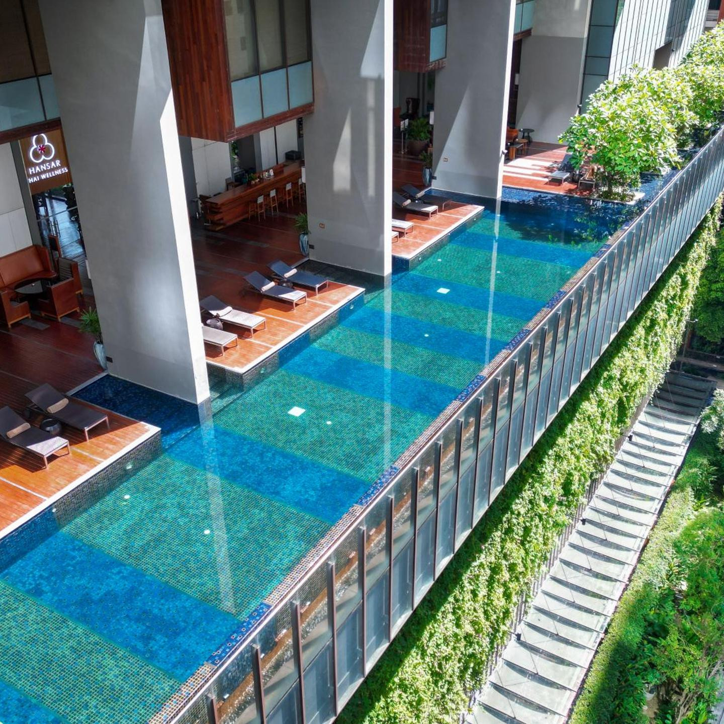 Hansar Bangkok Hotel