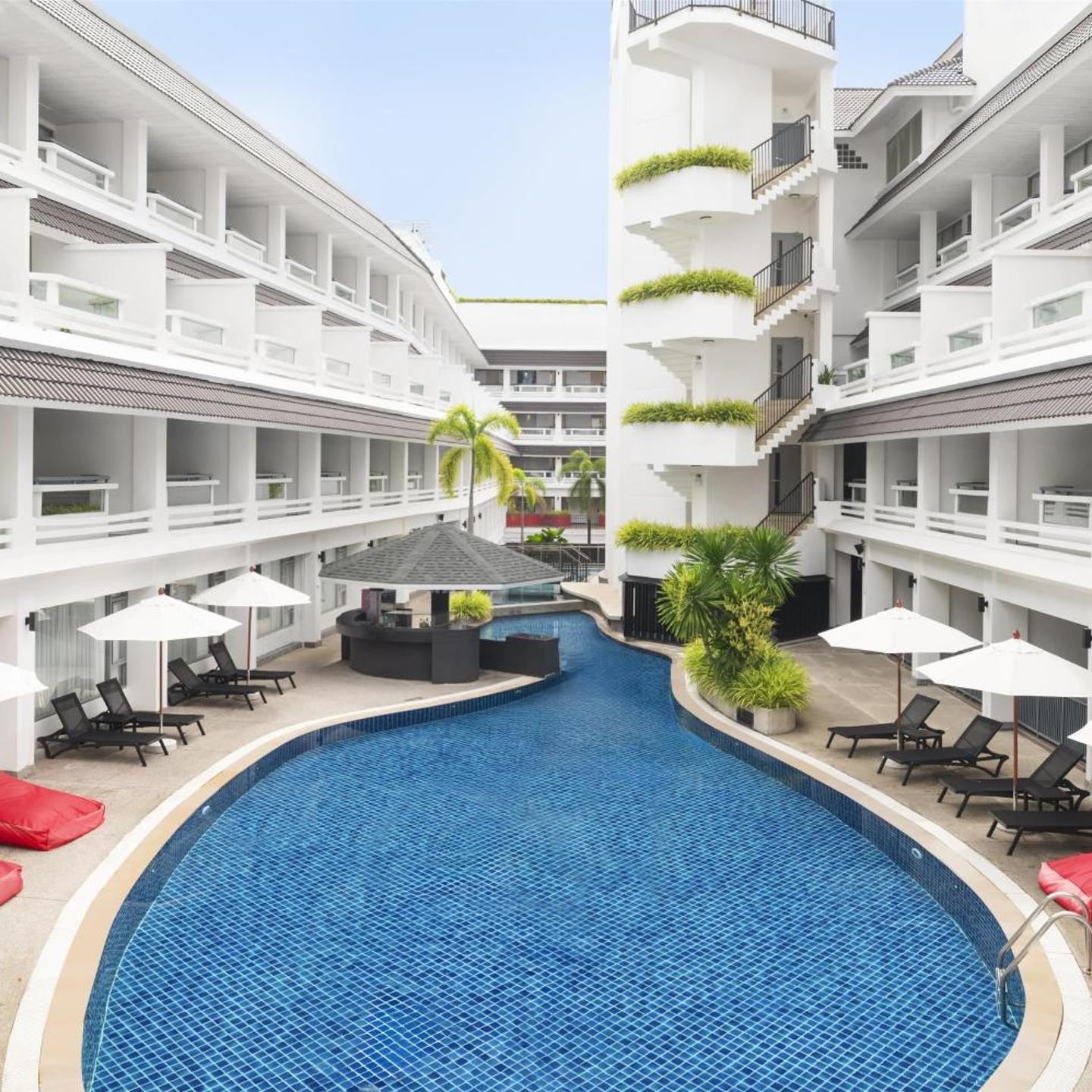 Radisson RED Phuket Patong Beach