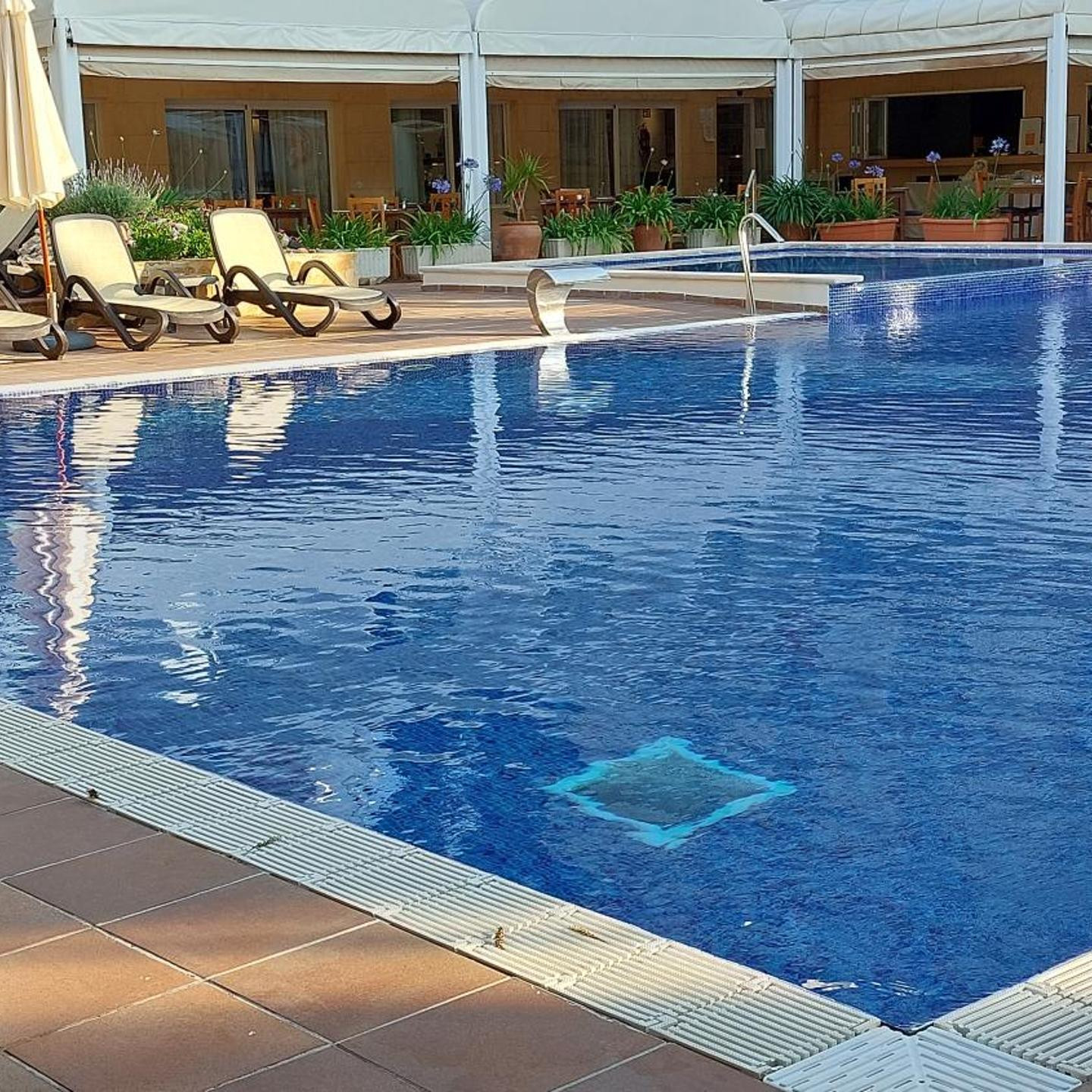 ROC Oberoy - Adults Only