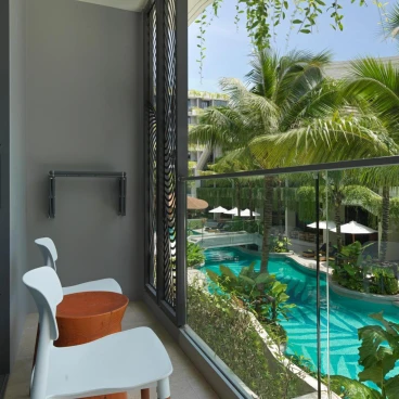 La Green Hotel and Residence