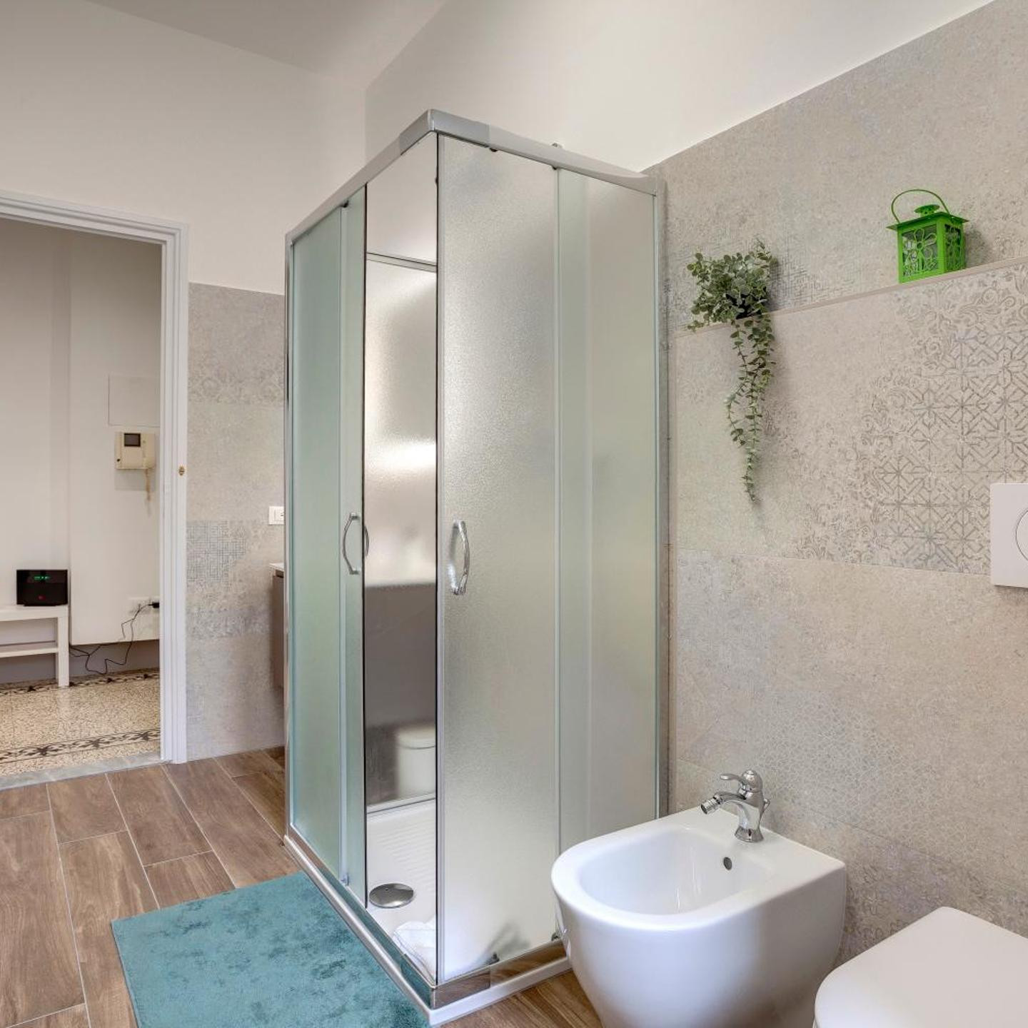 Magenta Apartment by Mamo Florence