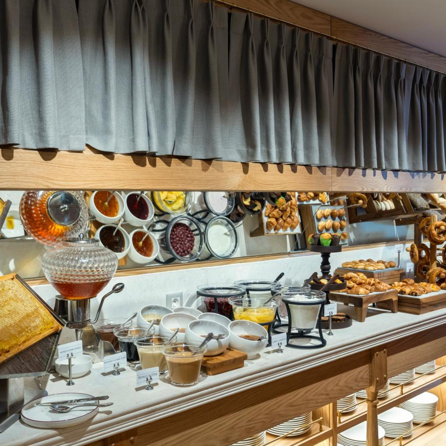 Crowne Plaza Istanbul - Ortakoy Bosphorus by IHG