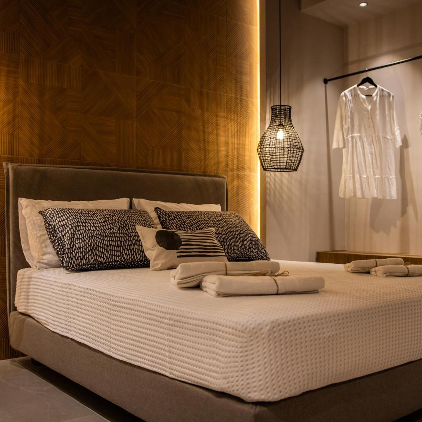 Sunny Hill by Estia ex Mary Sofi