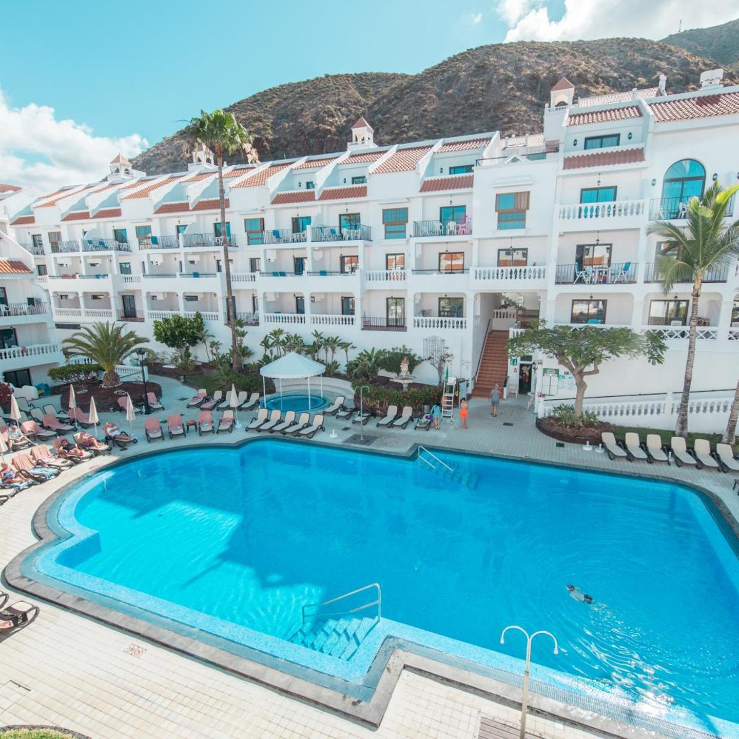 Ona Beverly Hills Heights