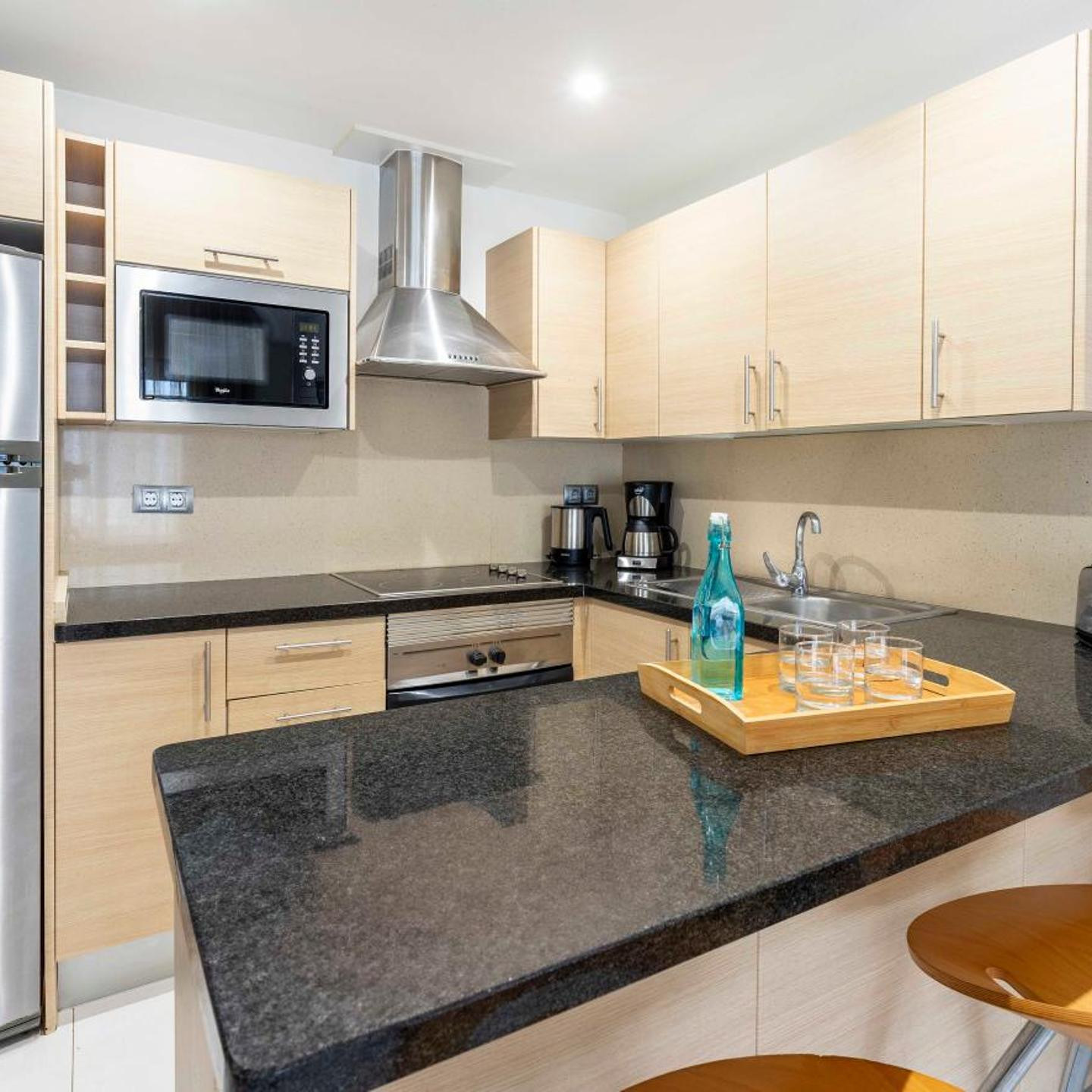 Ona Hollywood Mirage