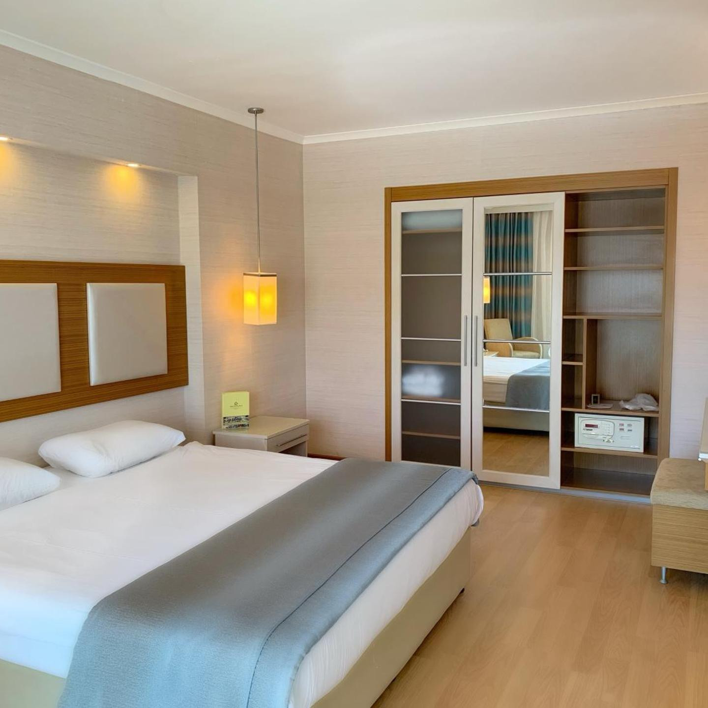 Royal Asarlık Beach Hotel & Spa