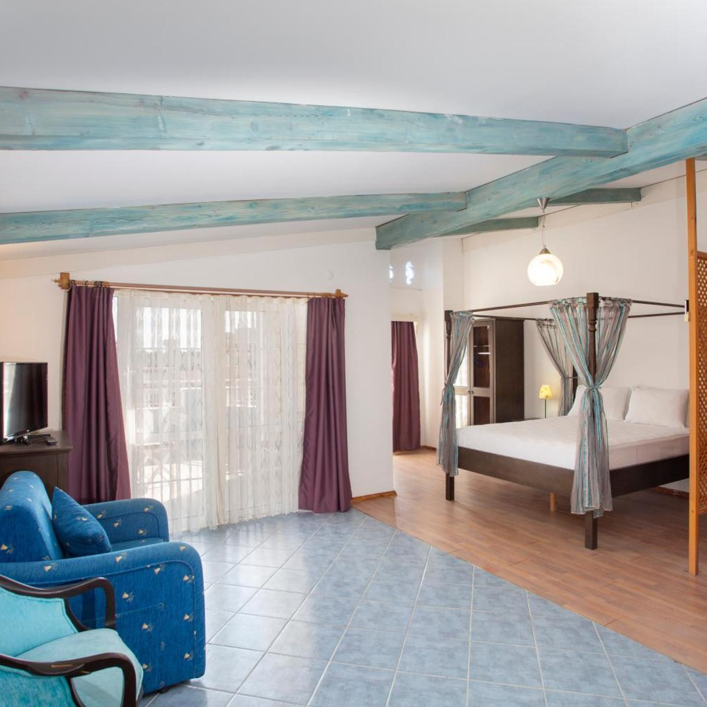 Aquarius Hotel