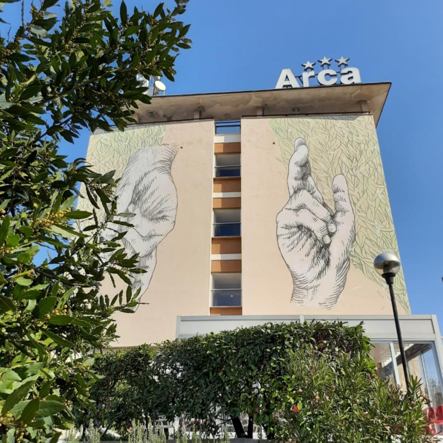 LH Hotel Arca Street Art