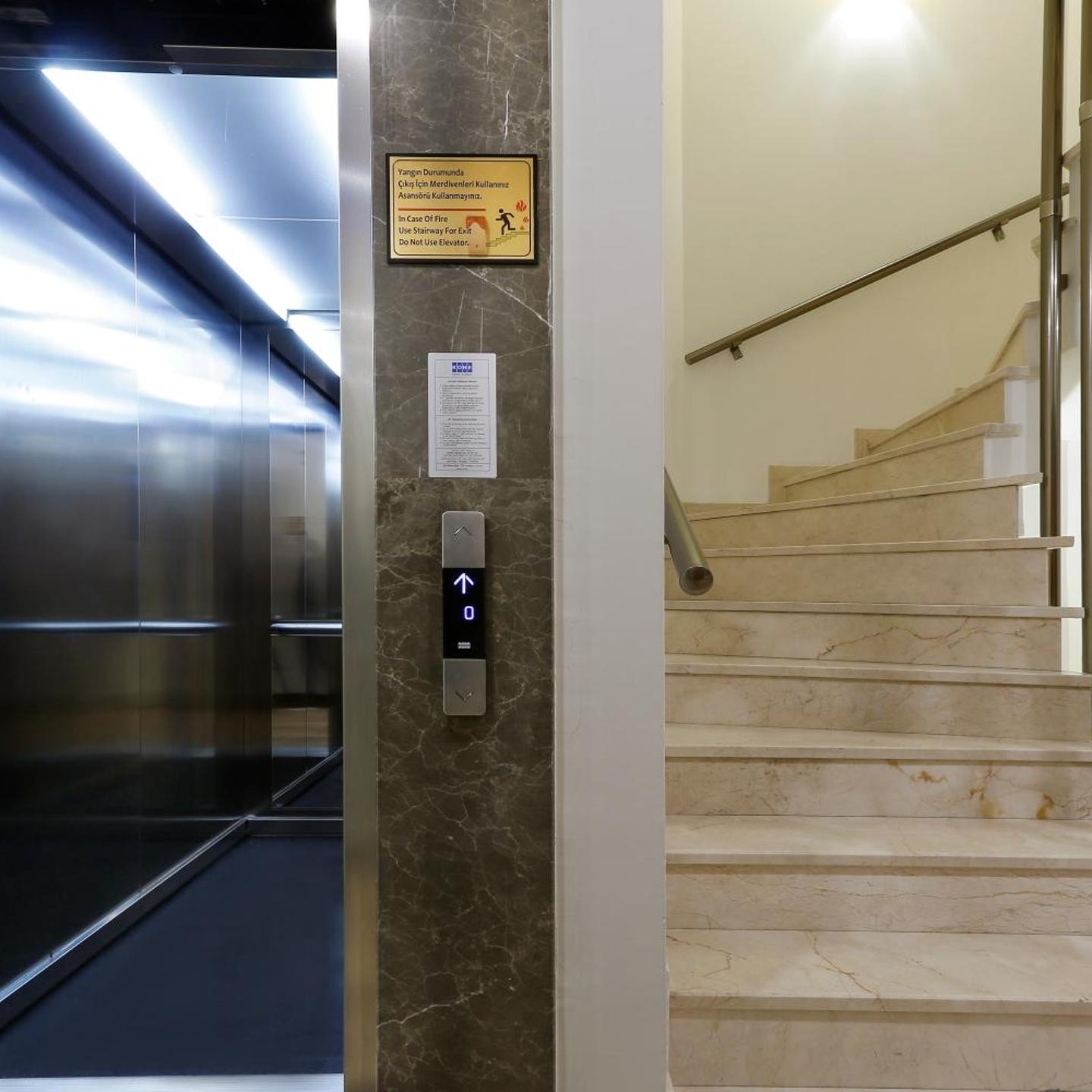 The White Orient Hotel