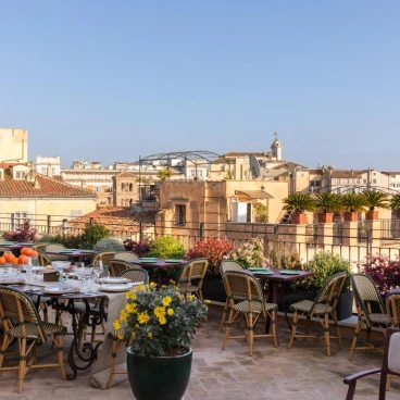 HOTEL ADRIANO Rooftop