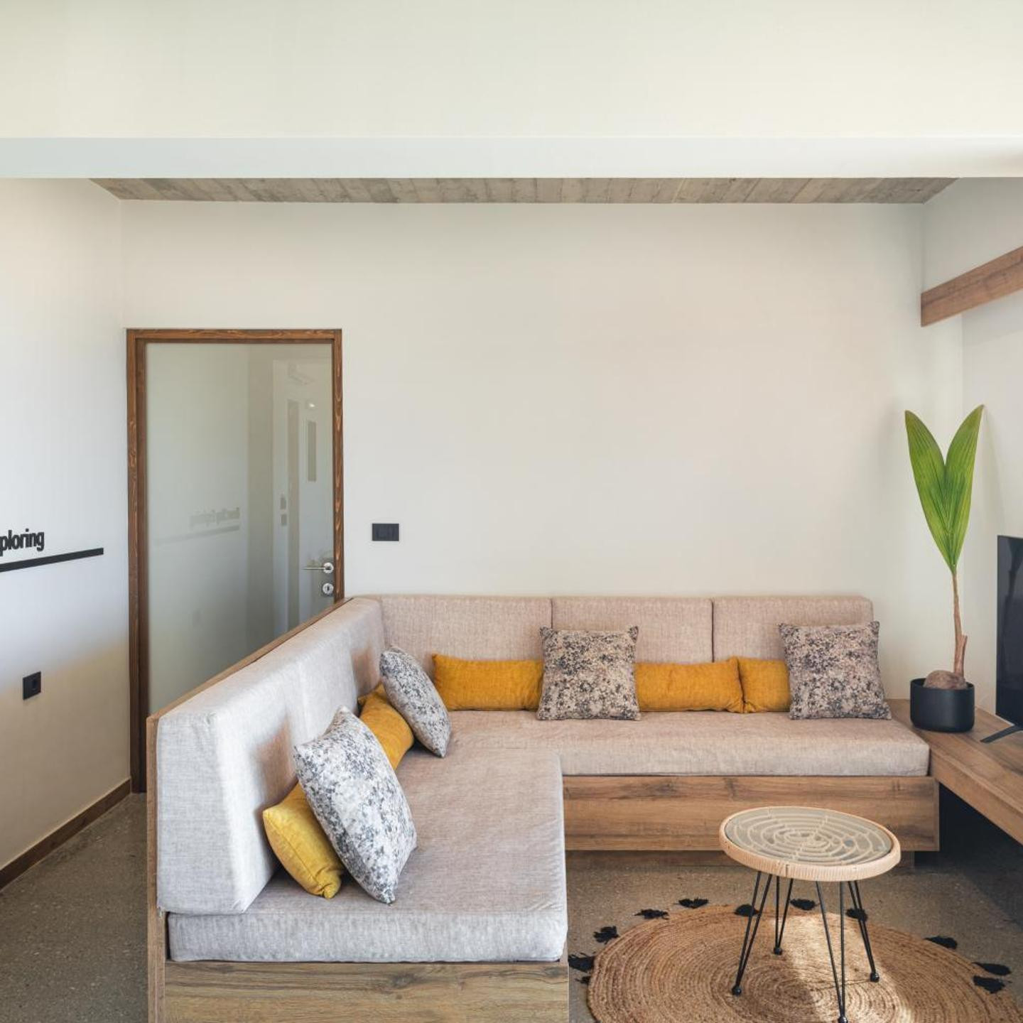 DOMUS AESTAS Luxury Residences