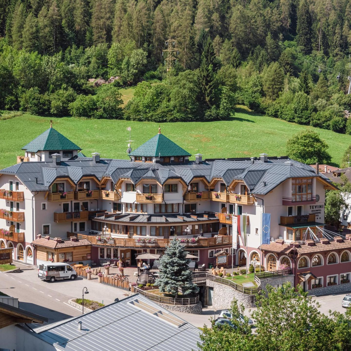 Tevini Dolomites Charming Hotel