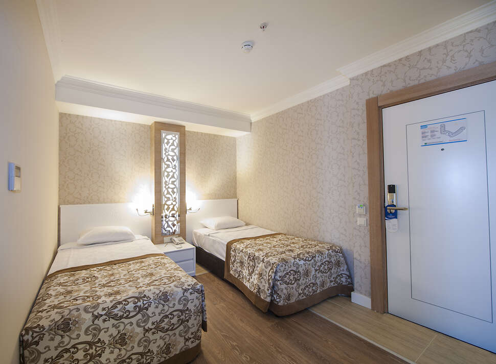 Crystal Sunset Pearl Collection