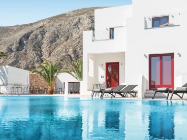 Mar'n'Mar Crown Hotel and Suites