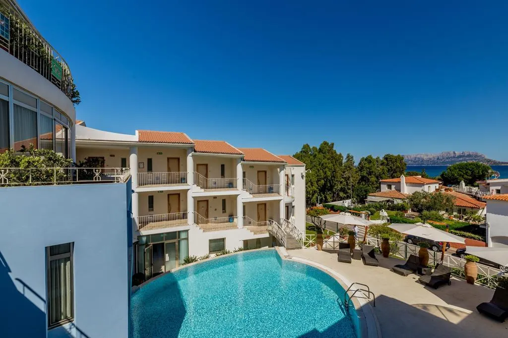 The Pelican Beach Resort&SPA