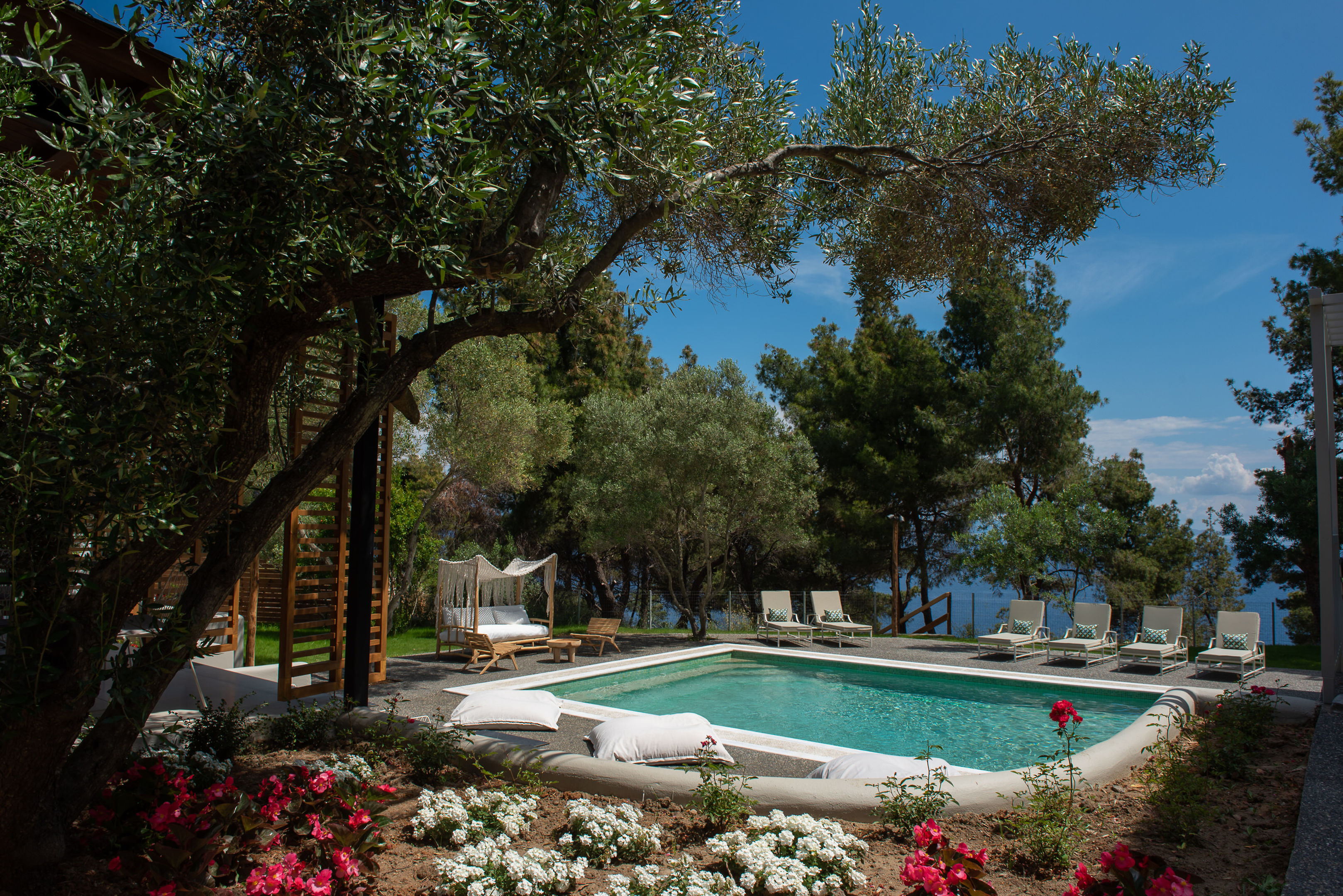 Elies 33 Bio Retreat