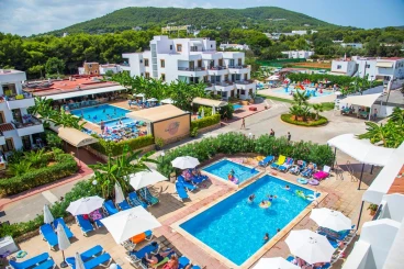 Apartamentos Casa Luis by Invisa