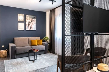 Play Theatrou Athens Hotel