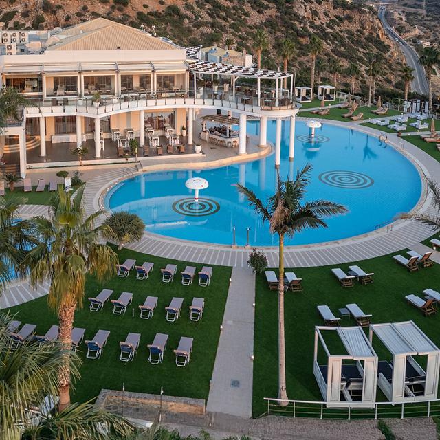 The Noverian Scenic Hilltop Villas