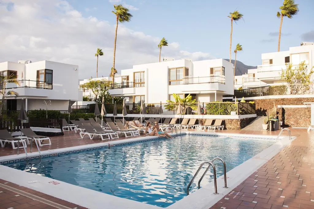 TIME TO SMILE Coral Dreams