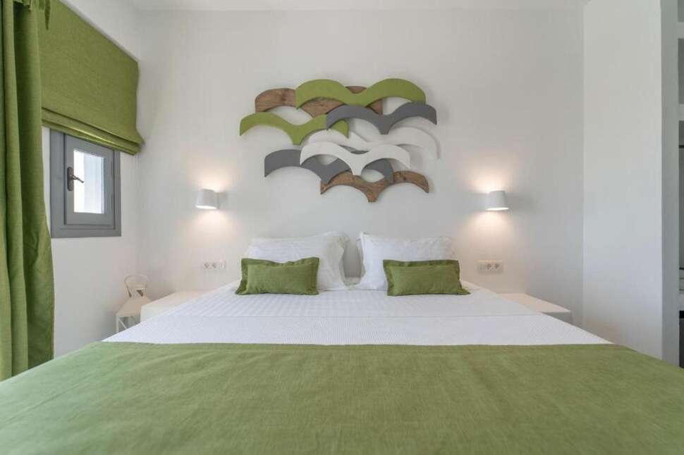 Black Coast Hotel Santorini