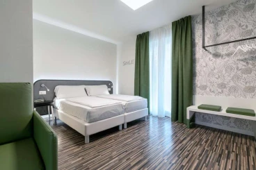 Hi Hotels Torbole Pool & Spa