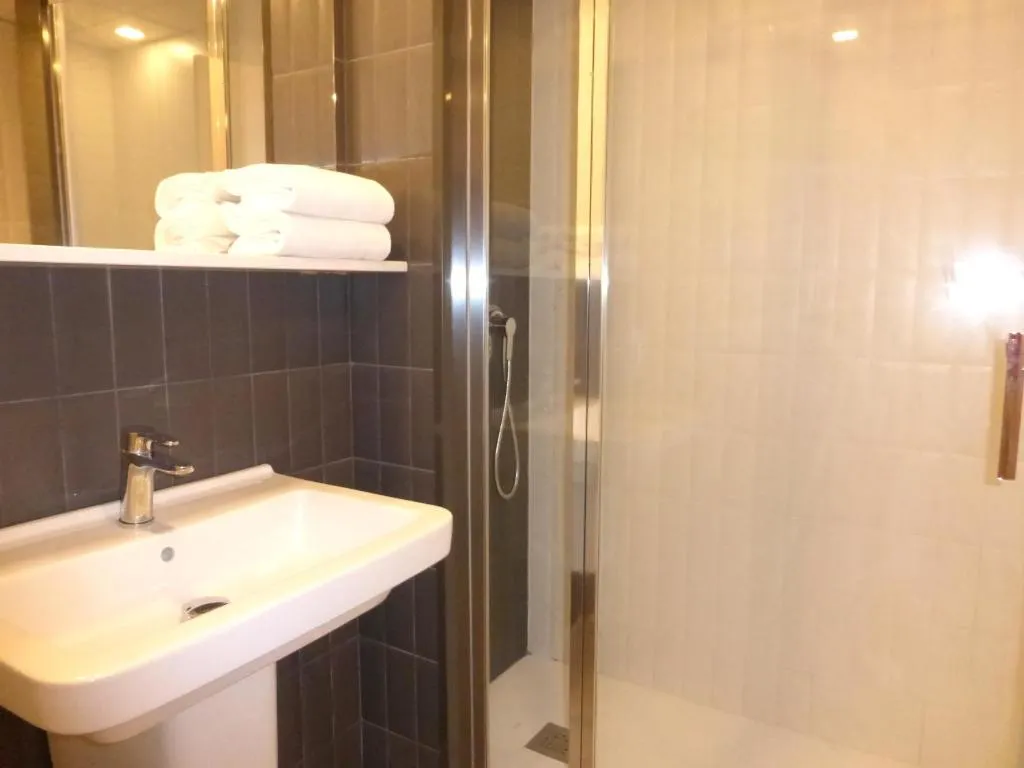 Alboran Apartments by Rentalmar