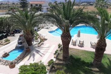 Leonidas Hotel&Studios