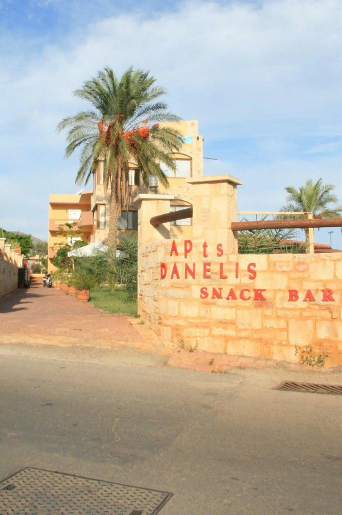 Danelis Studios&Apartments