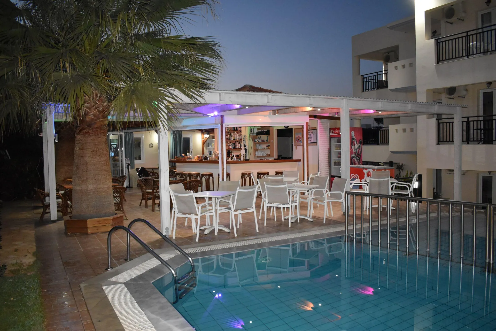 Sunshine Studios&Apartments