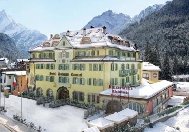 Schloss Hotel&Club Dolomiti Historic
