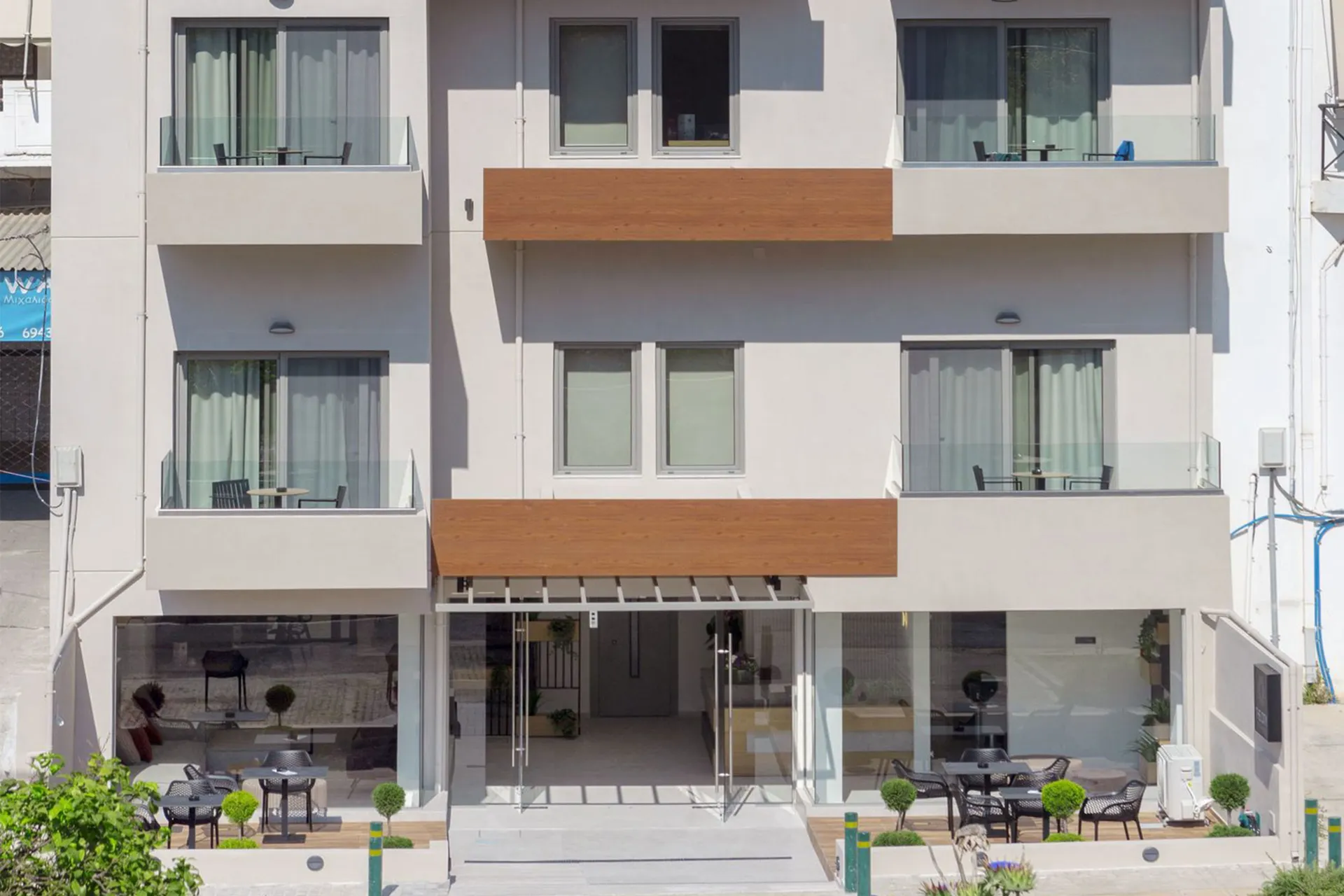 The City Hotel&Suites