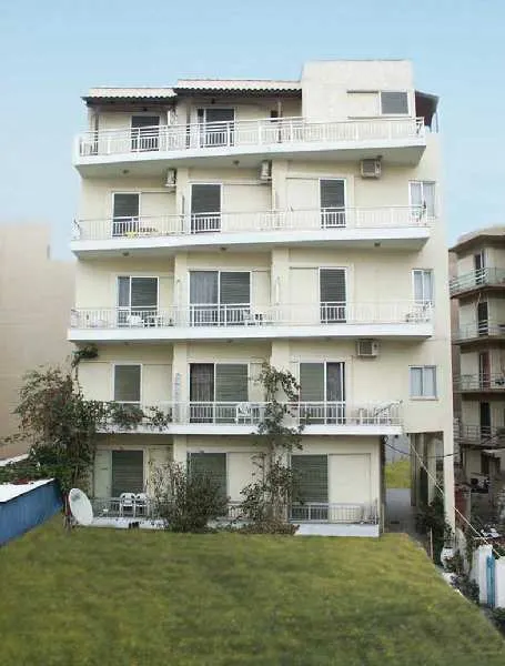 Leonidas Studios&Apartments